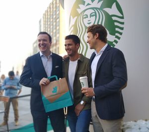 Deliveroo alcanza un acuerdo con Starbucks en España