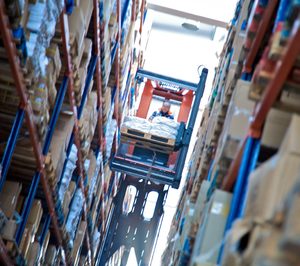 Moldstock ejecuta aperturas en Alicante y Barcelona