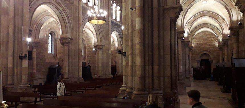 Sylvania ilumina la basílica de Covadonga