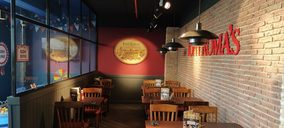 Tony Romas presenta un local conjunto con La Chelinda