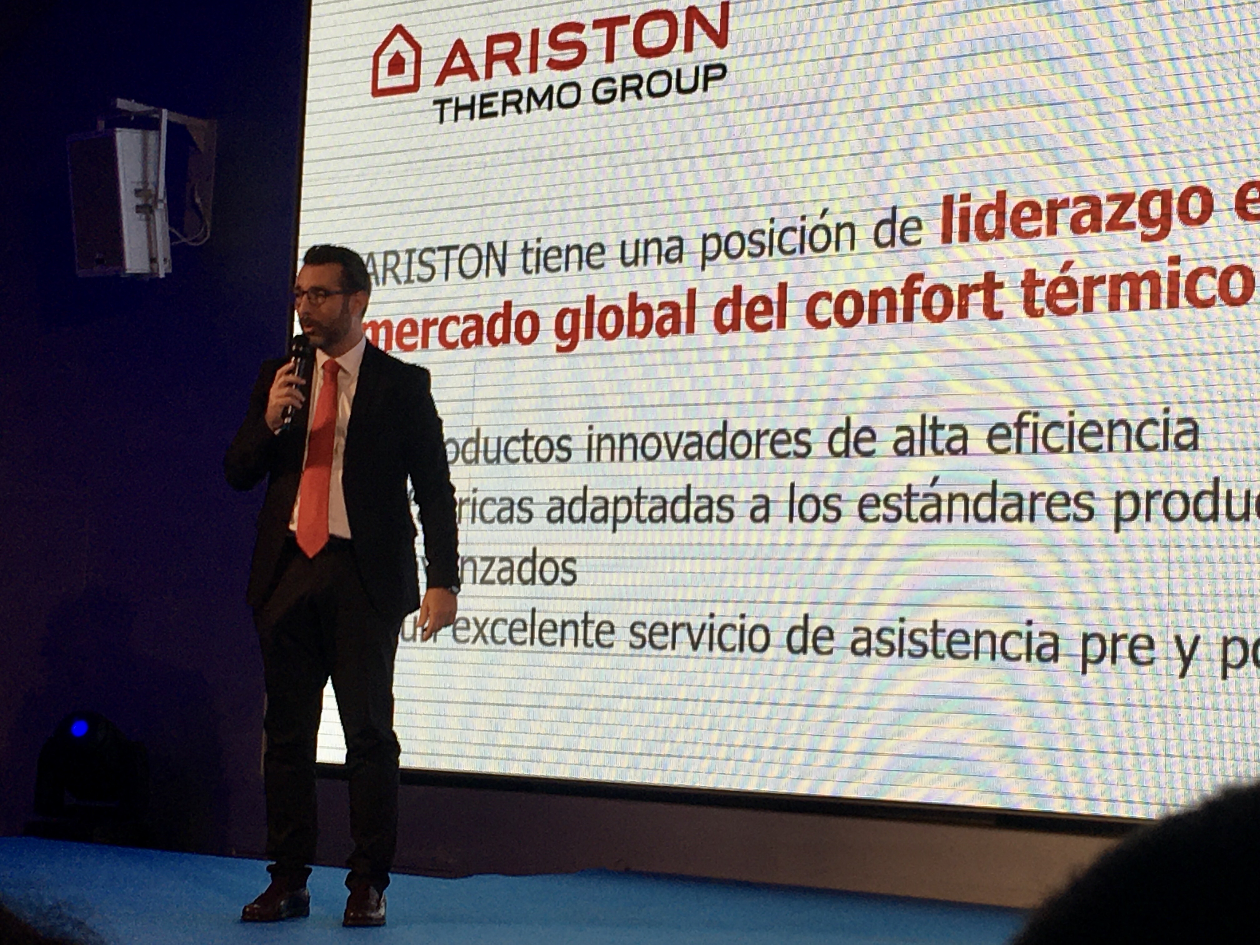 Ariston presenta sus novedades en Madrid ante 200 instaladores