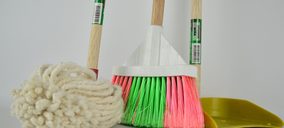 Los fabricantes de útiles buscan mercados menos maduros