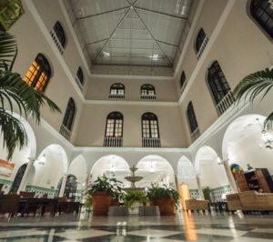 Atom Hoteles compra el Senator Cádiz, mientras el operador se queda en alquiler