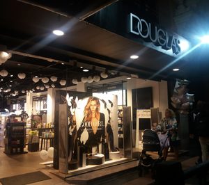 Grupo Douglas crece impulsado por el Ecommerce, pero también cierra un año positivo en tienda física
