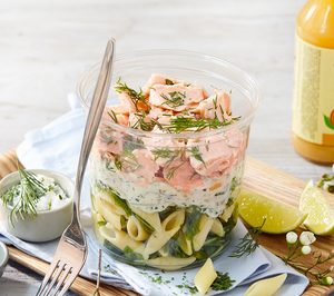 Carrefour amplía su oferta y servicios y se acerca a la restauración