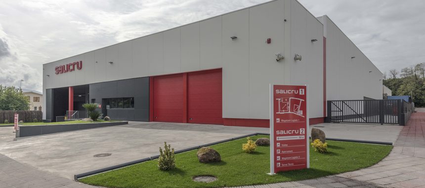 Salicru inaugura su almacén logístico