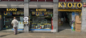 Kyoto recorta sus tiendas y sus ventas