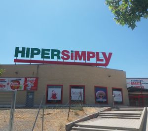 Auchan, a punto de despedirse de Híper Simply tras otro cierre de la enseña