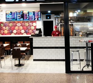 Una joven cadena de kebabs amplia su red en centros comerciales