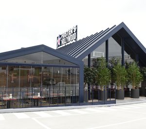 Foster’s Hollywood estrena en Sevilla su nuevo formato free standing