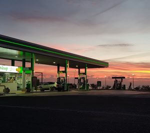 Glovo se alía con BP para el suministro de productos básicos