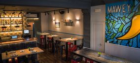 Mawey abre parcialmente la sala de sus taquerías