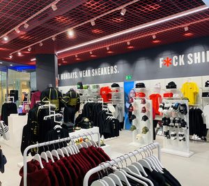 Base inicia su anunciado plan de expansión con un Wanna Sneakers