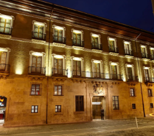 Cierra un hotel singular en Navarra