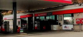 Eroski y Avia firman la apertura conjunta de diez supermercados en gasolineras