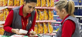 Auchan mantiene ventas con 4.652 M brutos y recorta la inversión un 64%