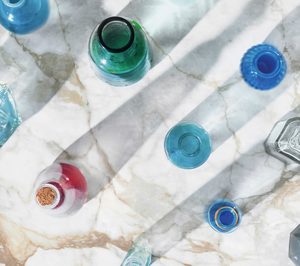 Urbatek lanza nueva serie en mármol blanco