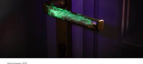 Artesolar lanza una luminaria LED con luz ultravioleta y filtro de aire