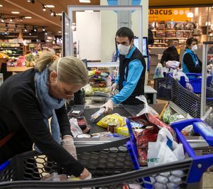 Caprabo, un negocio de 790 M y 300 supermercados en busca de socio