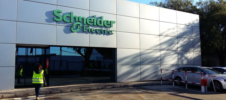 Schneider Electric invertirá 6 M€ en su fábrica de Valencia