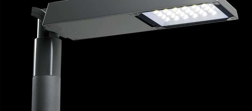 Simon presenta su luminaria vial inteligente