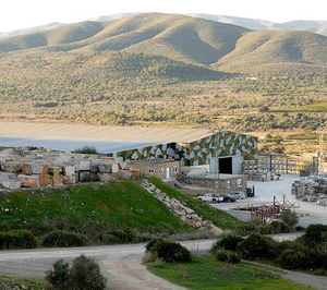 Mármoles Serrat inaugura un nuevo almacén y showroom