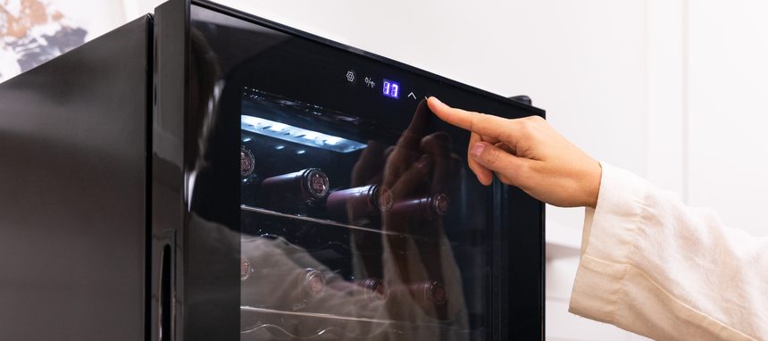 Cecotec amplía su catálogo de vinotecas GrandSommelier