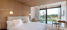 El hotel Empordà Golf reabre tras su reforma