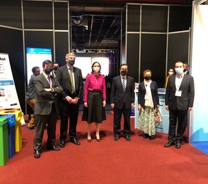 Reyes Maroto, Ministra de Industria, visita el II Congreso Nacional Dependencia y Sanidad by Alimarket