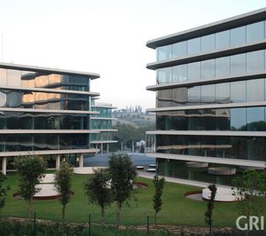 Grifols adquiere a la norteamericana Kendrian otros siete centros de donación de plasma