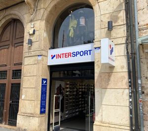 Intersport inaugura una nueva tienda de dos plantas en Tarragona