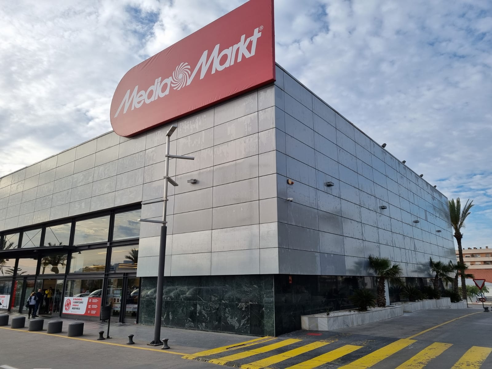 MediaMarkt amplía su red en Andalucía con la reapertura esta semana de cuatro centros procedentes de Worten
