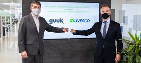 Grupo Uvesco se alía con Guuk para la transformación digital de sus supermercados
