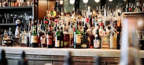 El consumo de bebidas espirituosas se contrajo un 49% en 2020