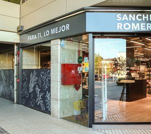 Sanchez Romero externaliza la distribución a sus tiendas con un importante operador logístico