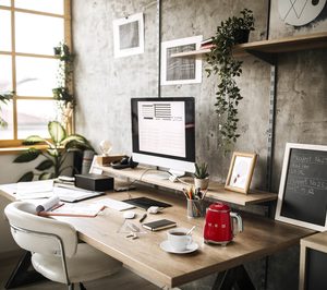 Smeg lanza un nuevo mini hervidor de la línea 50 Style