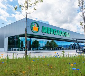 Supermercados, agitados por las operaciones de compra y la llegada de nuevos operadores