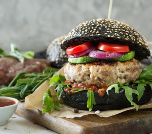 La hamburguesa: ¿formato alimentario o producto cárnico? A vueltas con la nomenclatura