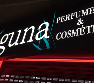 ‘Perfumerías Laguna’ toma el relevo a la recién clausurada tienda de ‘Perfumerías Alberto’