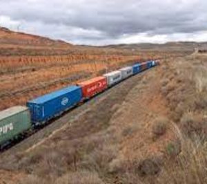 El Gobierno presenta al sector ferroviario su “estrategia central para subir más mercancías al tren”