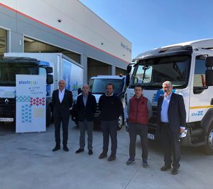 Plusfresc, pionero en Cataluña con la incorporación de un camión eléctrico para el reparto