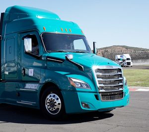 La venta de vehículos industriales modera su caída en octubre