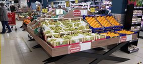 Vegalsa actualiza sus secciones hortofrutícolas con nuevo surtido y mobiliario