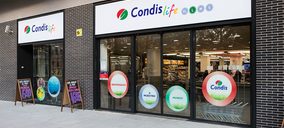 ¿Cómo se reparten las tiendas que ha vendido Condis en la zona centro a Uvesco y Eco Mora?
