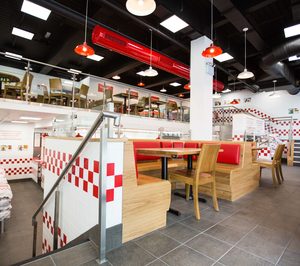 Five Guys abre su quinto restaurante en Barcelona y anuncia un nuevo proyecto