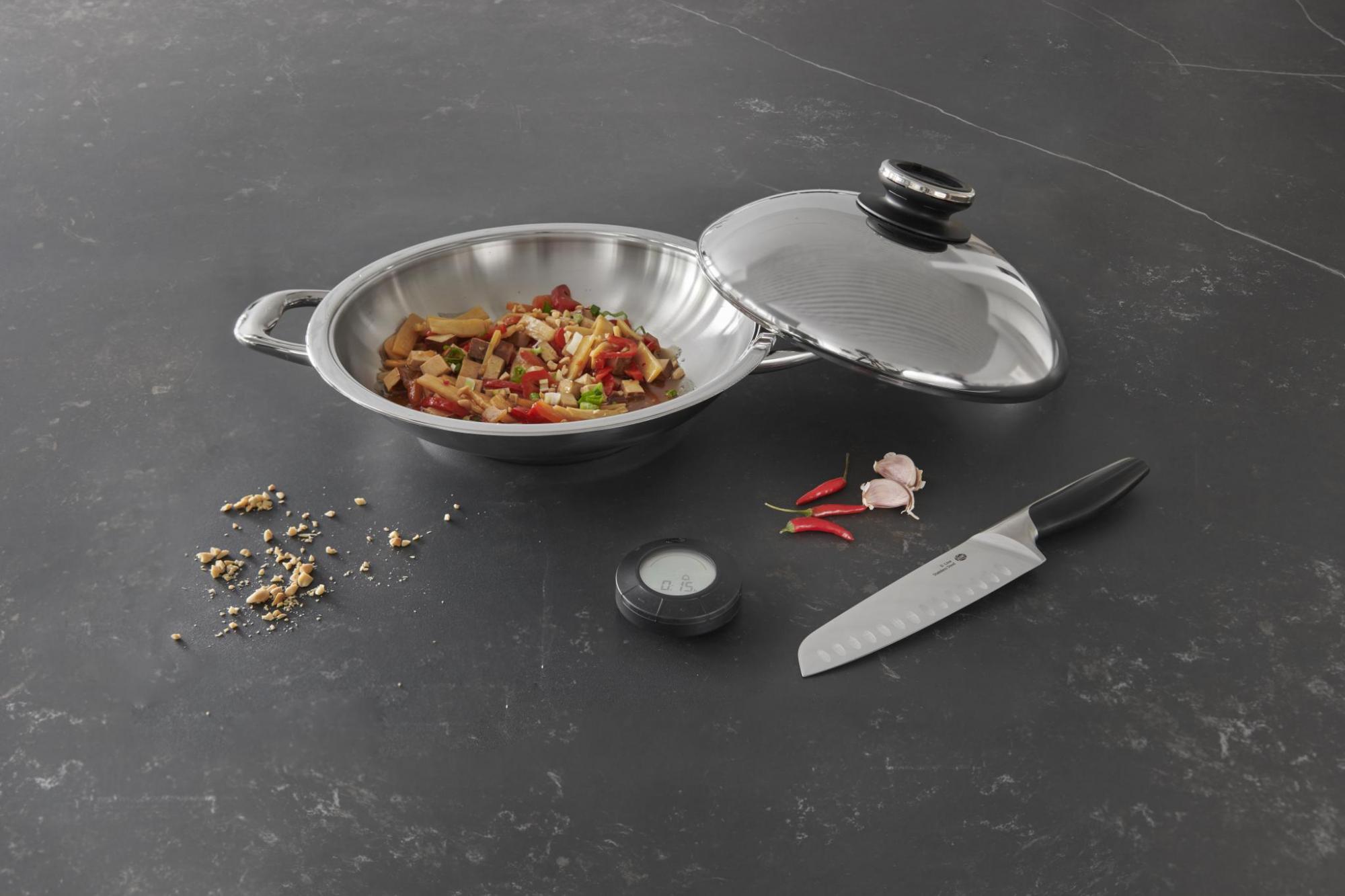 AMC presenta un wok con 30 años de garantía