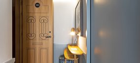 Vicaima impulsa la imagen del Pur Oporto Boutique Hotel con sus puertas de madera