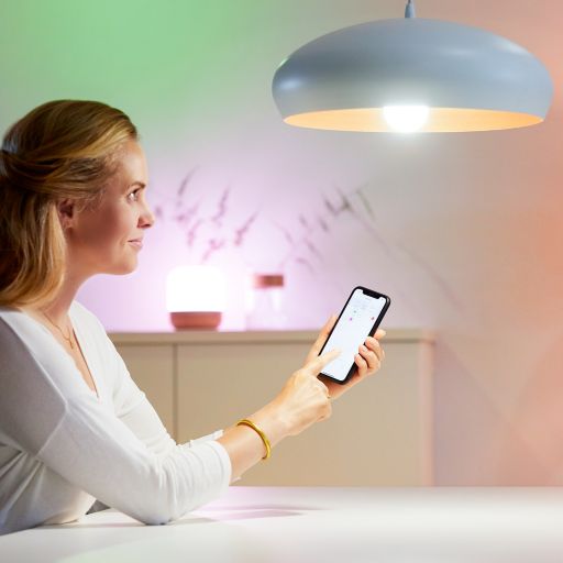 Signify lanza una nueva marca de iluminación inteligente en España