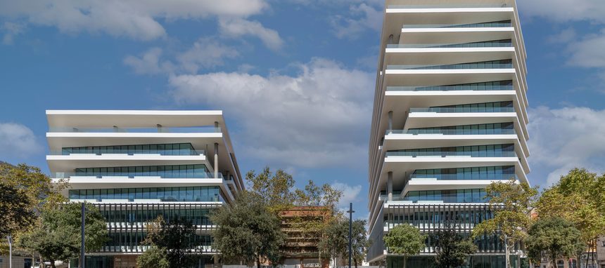Wicona participa en la construcción del complejo de oficinas Sea Towers de Barcelona
