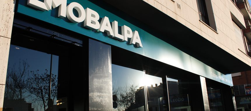Mobalpa aterriza en Cataluña con su primera tienda